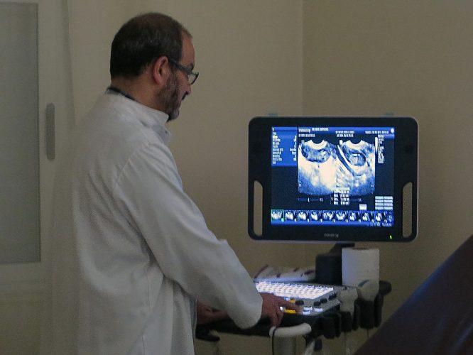 Dr Kara-Zaitri M.A. — gynécologue-obstétricien cabinet Tlemcen